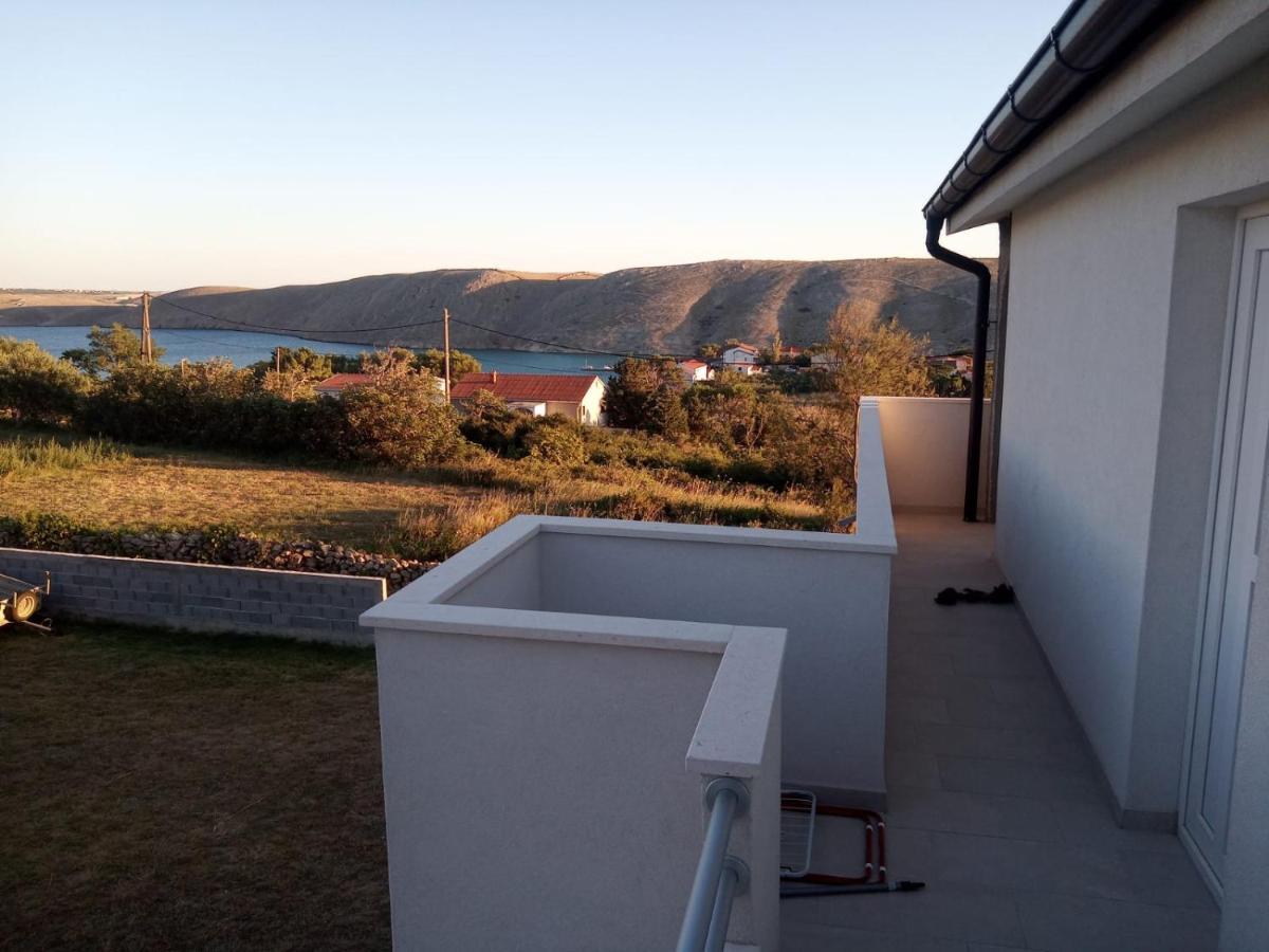 Apartmani Sol Vlasici Pag Town Exterior photo